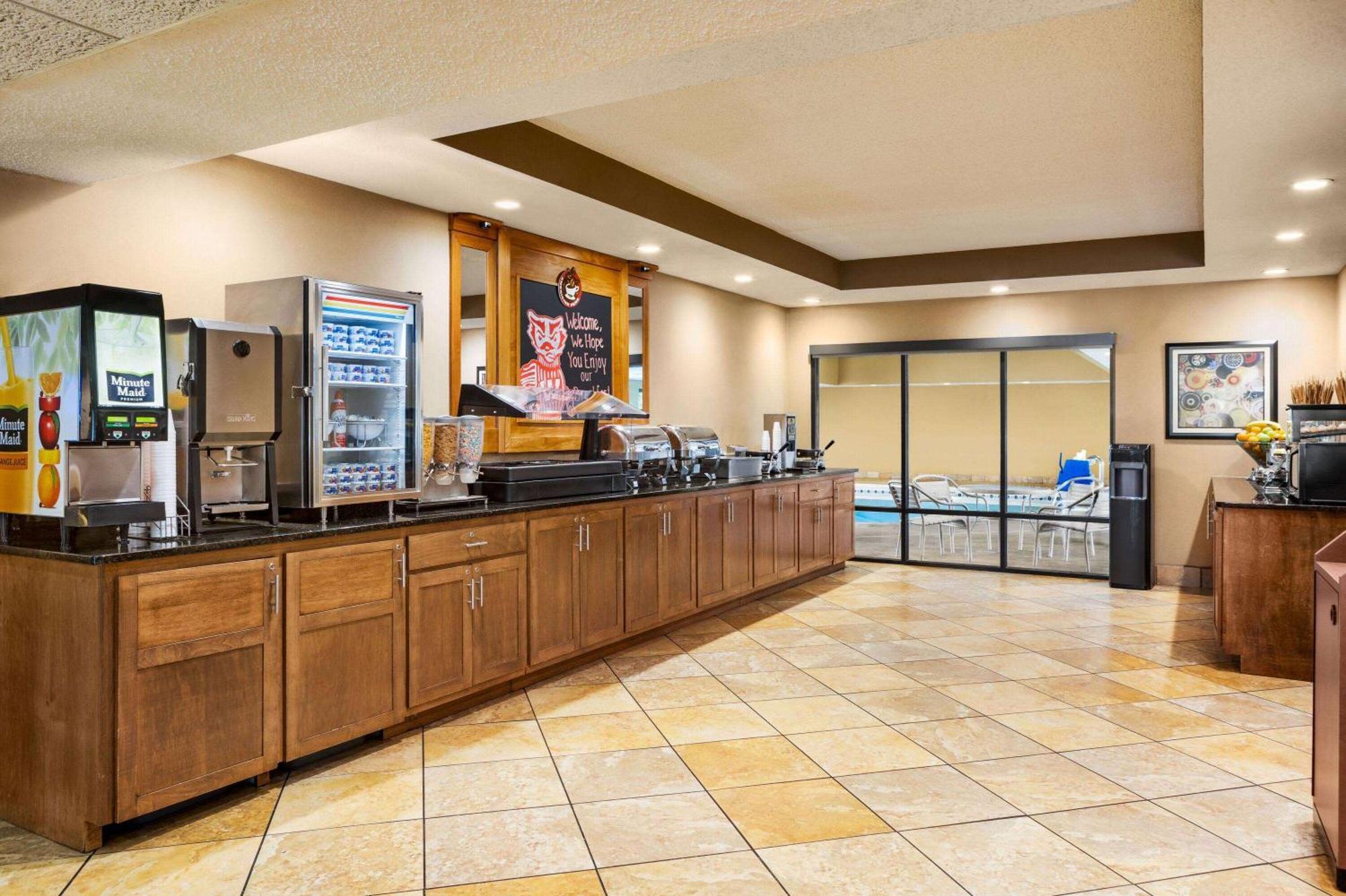 Americinn By Wyndham Madison West Bagian luar foto